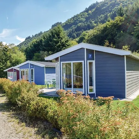 2 Bedroom Cozy In An Der Mosel Hébergement de vacances Riol