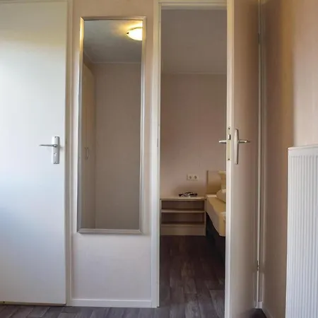 2 Bedroom Cozy In An Der Mosel Riol